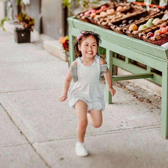 OT Mom Shares 4 Easy Ways to Calm Kids Before Public Outings