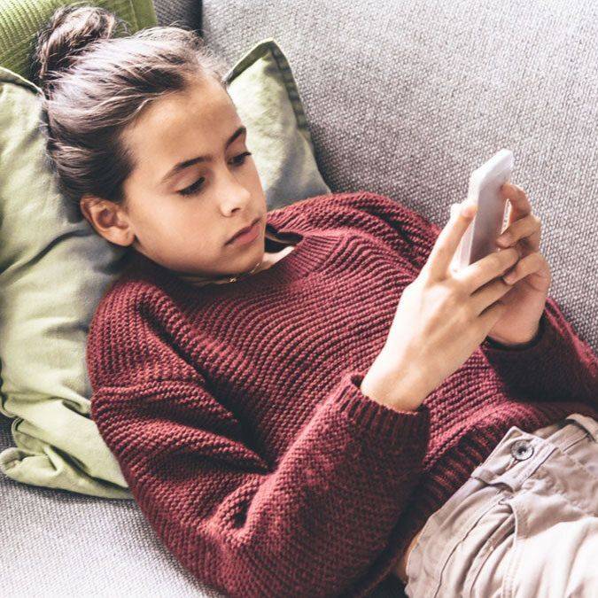 Study Reveals the Best Ways to Curb Big Kids' Screen Time